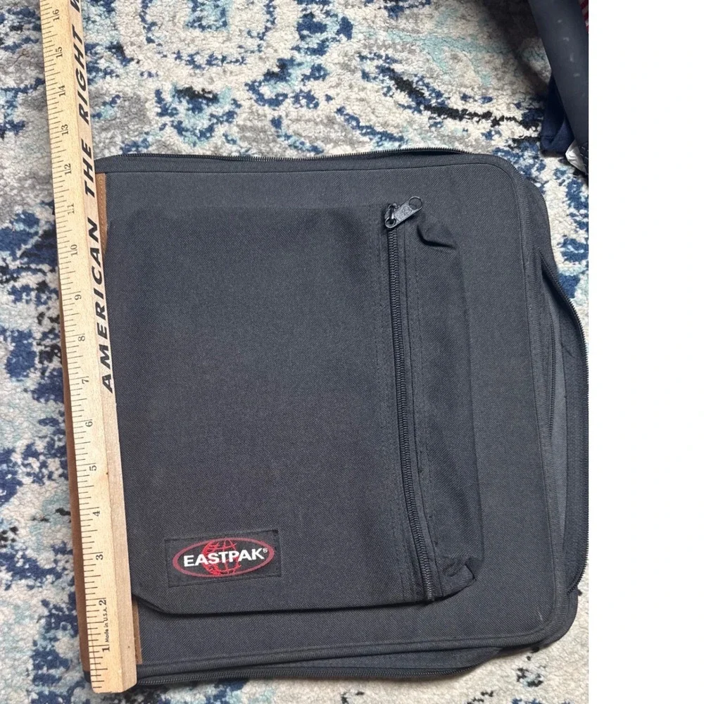 Eastpak Vintage Black‎ Canvas Suede Spine Zip Around Binder Portfolio Case Black
